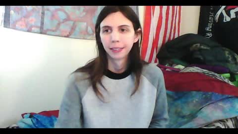 Luna online show from 02/05/25, 03:55