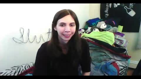 Luna online show from 05/25/26, 04:07
