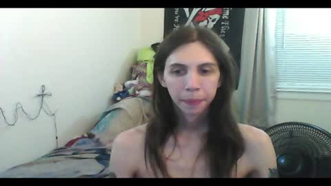 Luna online show from 07/05/26, 04:19