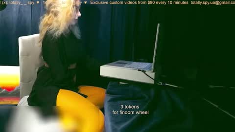 Snapshot of totally_spy chatting on 10/29/25, 06:48 Madam Viktoria Vacation in Portugal 2811 - 0412 online show from 10/29/25, 06:48