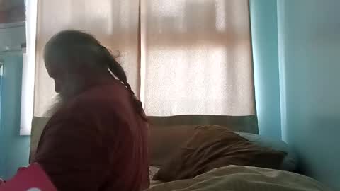 Snapshot of totallyawesome_65 chatting on 10/25/25, 01:18 totallyawesome_65 online show from 10/25/25, 01:18