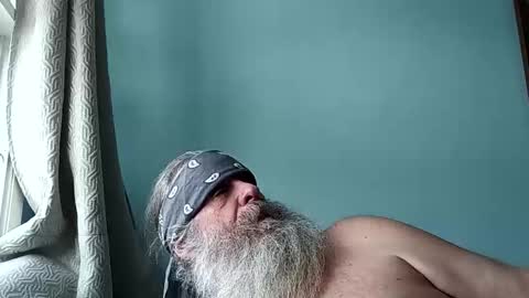 Snapshot of totallyawesome_65 chatting on 12/01/25, 03:39 totallyawesome_65 online show from 12/01/25, 03:39