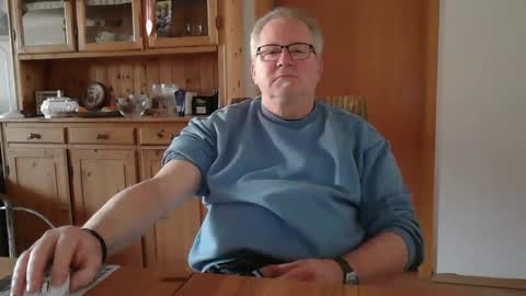 Snapshot of toto758 chatting on 02/03/25, 03:17 toto758 online show from 02/03/25, 03:17