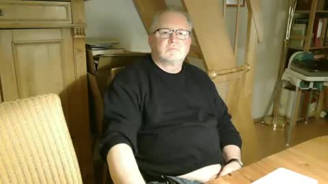 Snapshot of toto758 chatting on 03/02/25, 07:12 toto758 online show from 03/02/25, 07:12