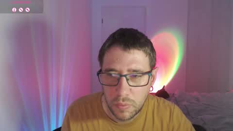 Thomas online show from 10/30/25, 02:13