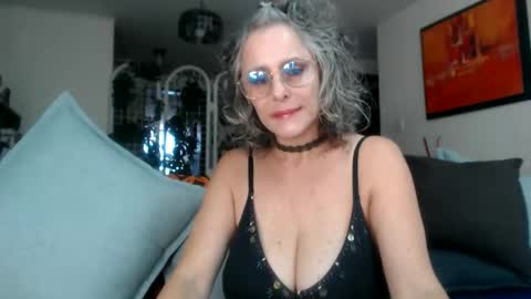 TotyPink online show from 04/01/26, 05:54