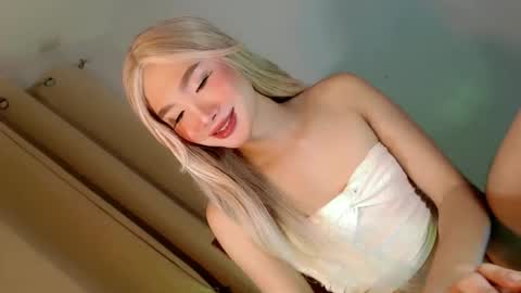 Snapshot of touch_my_body1 chatting on 03/25/26, 06:30 iloveyou AZ online show from 03/25/26, 06:30