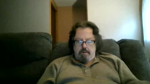 Snapshot of touchit9923 chatting on 10/14/25, 12:17 jim online show from 10/14/25, 12:17