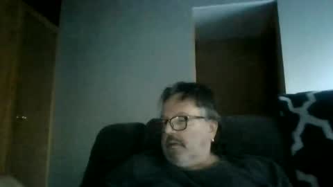 Snapshot of touchit9923 chatting on 10/21/25, 12:28 jim online show from 10/21/25, 12:28