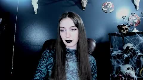 Snapshot of toxicdomme chatting on 12/18/25, 08:37 toxicdomme online show from 12/18/25, 08:37
