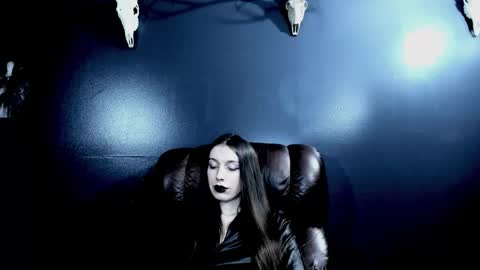 Snapshot of toxicdomme chatting on 01/08/26, 06:43 toxicdomme online show from 01/08/26, 06:43