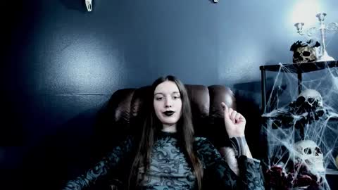 Snapshot of toxicdomme chatting on 03/05/26, 10:06 toxicdomme online show from 03/05/26, 10:06
