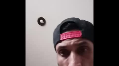 Snapshot of toxicidad_sex chatting on 10/22/25, 10:20 toxicidad_sex online show from 10/22/25, 10:20