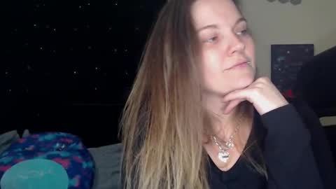 Snapshot of toxiclilly chatting on 02/11/25, 10:37 Lilly Miss Mistress Goddess Maam Queen Boss online show from 02/11/25, 10:37