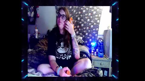 Snapshot of toxiclove1311 chatting on 11/04/25, 12:43 Toxiclove1311 online show from 11/04/25, 12:43