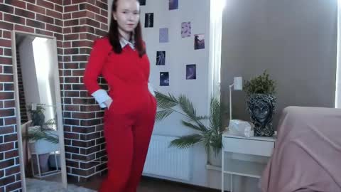 May online show from 09/08/25, 03:00