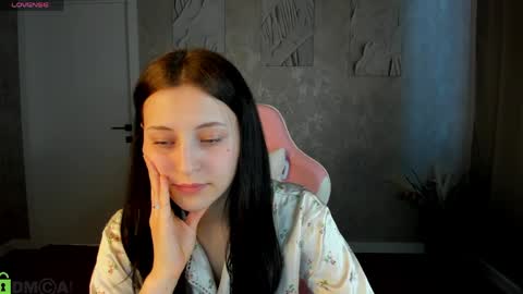 Snapshot of tracey_gill chatting on 05/31/26, 01:03 tracey_gill online show from 05/31/26, 01:03