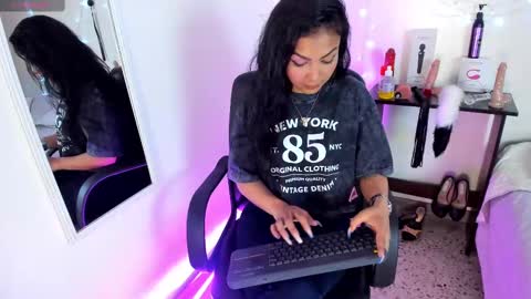 Snapshot of tracy_lambo chatting on 10/19/25, 03:51 tracy online show from 10/19/25, 03:51