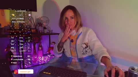 Snapshot of trafka_murafka chatting on 01/09/25, 02:11 Hey my name is Kiri Kiri online show from 01/09/25, 02:11