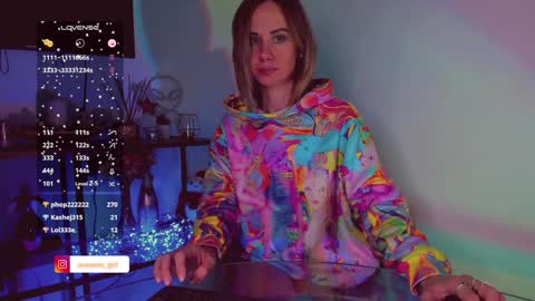 Snapshot of trafka_murafka chatting on 01/11/25, 12:44 Hey my name is Kiri Kiri online show from 01/11/25, 12:44