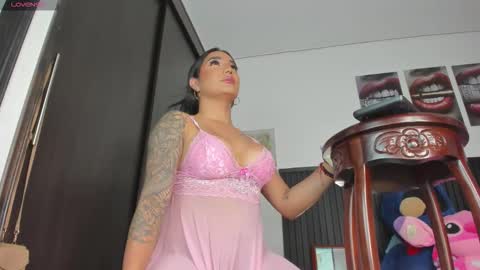 Juliana Giiraldo  online show from 01/17/26, 07:39