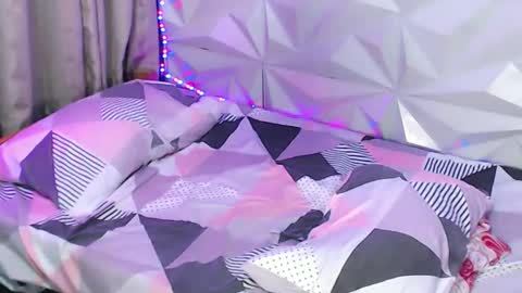 Gigi online show from 12/17/24, 12:11