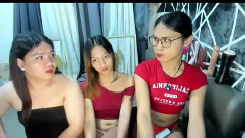 GEN LUXS online show from 06/22/26, 08:17