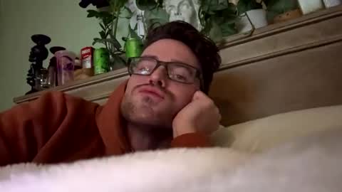 Snapshot of transcurious101 chatting on 01/20/25, 12:57 transcurious101 online show from 01/20/25, 12:57