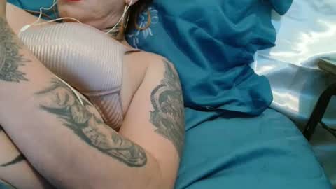 Snapshot of transexdotada chatting on 11/05/25, 03:12 transexdotada online show from 11/05/25, 03:12