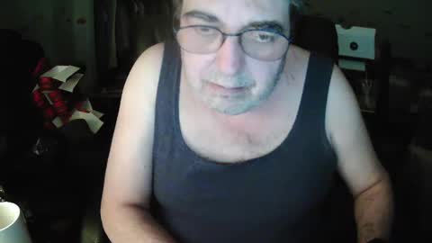 Snapshot of transmtfhello chatting on 03/07/25, 12:15 Peter online show from 03/07/25, 12:15