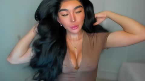 Snapshot of transnextdoor_ chatting on 01/21/25, 11:02 ALMIGHTY GODDESS VALENTINA online show from 01/21/25, 11:02
