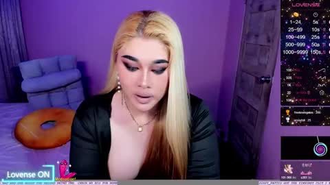 Snapshot of transsalawahan chatting on 02/18/25, 10:14 BELLA online show from 02/18/25, 10:14