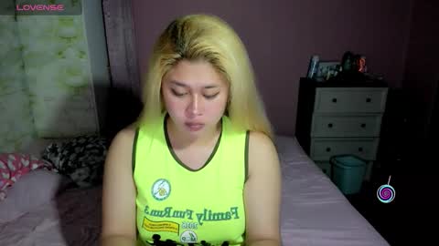 Snapshot of transsalawahan chatting on 10/14/25, 04:46 BELLA online show from 10/14/25, 04:46