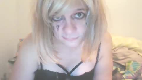 traphouseslutbunny4fun online show from 12/07/24, 07:49