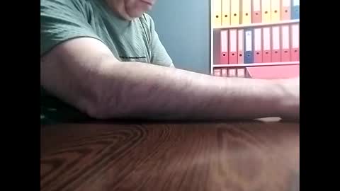 Snapshot of trapper727272 chatting on 01/22/25, 12:17 Big Head Cock online show from 01/22/25, 12:17