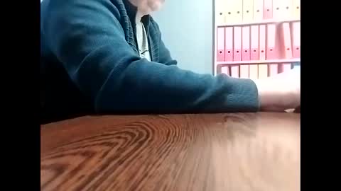 Snapshot of trapper727272 chatting on 02/20/25, 12:36 Big Head Cock online show from 02/20/25, 12:36