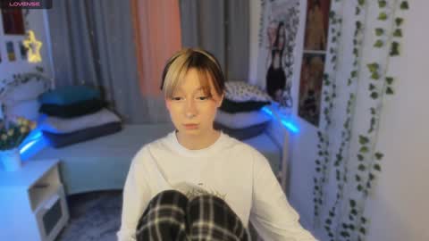 Nyuta Hartmann online show from 01/14/25, 03:47