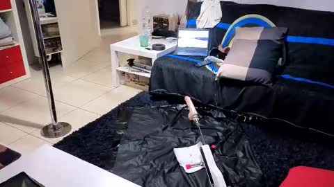 travanale online show from 11/05/25, 01:27