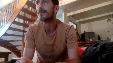 Snapshot of traveler_of_pleasure chatting on 11/17/25, 03:51 traveler_of_pleasure online show from 11/17/25, 03:51