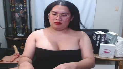 travelergirl online show from 07/03/26, 10:05