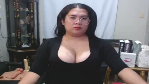 travelergirl online show from 07/04/26, 09:10