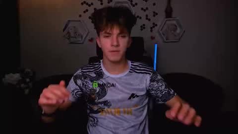 Snapshot of travis_wolf_ chatting on 09/20/25, 08:48 Travis online show from 09/20/25, 08:48