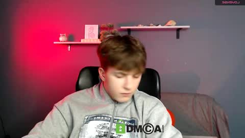 Snapshot of travis_wolf_ chatting on 11/28/25, 08:00 Travis online show from 11/28/25, 08:00