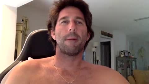 TravisKenn online show from 11/04/25, 07:46