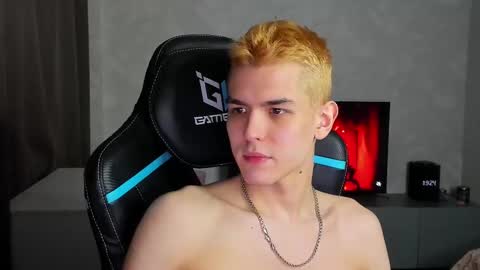 Snapshot of travisrivas chatting on 03/07/25, 04:22 travisrivas online show from 03/07/25, 04:22