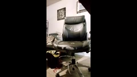Snapshot of tray713152 chatting on 06/03/26, 11:43 10Thickness online show from 06/03/26, 11:43