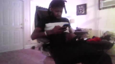Snapshot of tray713152 chatting on 06/14/26, 02:24 10Thickness online show from 06/14/26, 02:24