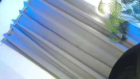 Snapshot of treatmelikeababe chatting on 05/19/26, 12:22 YOUR SLUT online show from 05/19/26, 12:22