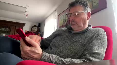 Snapshot of trebgeis1 chatting on 02/27/25, 11:20 trebgeis1 online show from 02/27/25, 11:20