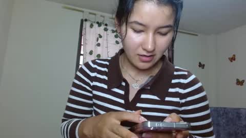 Snapshot of trebol_4 chatting on 05/01/26, 04:33 trebol_4 online show from 05/01/26, 04:33